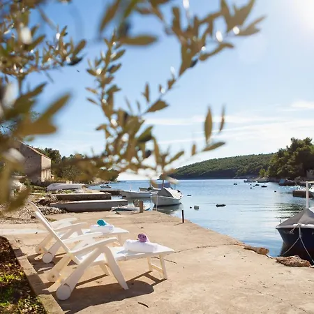 Seaside House With A Swimming Pool Cove Tri Luke, Korcula - 2199 Сasa de vacaciones