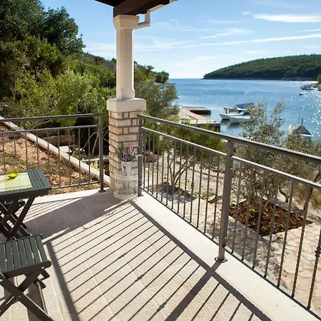 Seaside House With A Swimming Pool Cove Tri Luke, Korcula - 2199 Сasa de vacaciones Vela Luka